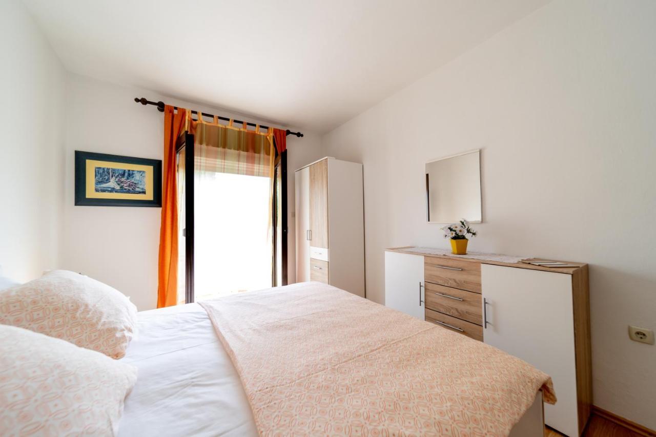 Apartmani Centar Palit Exterior photo