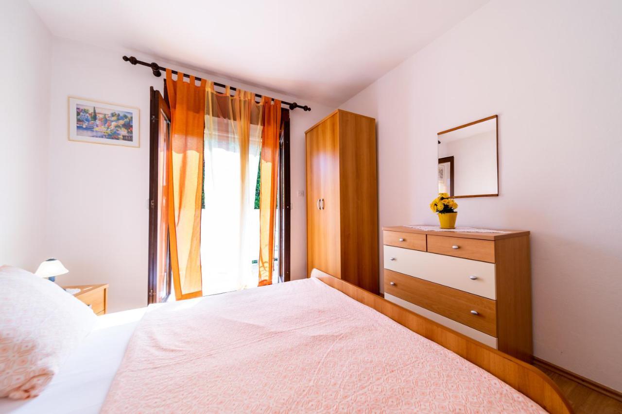 Apartmani Centar Palit Exterior photo
