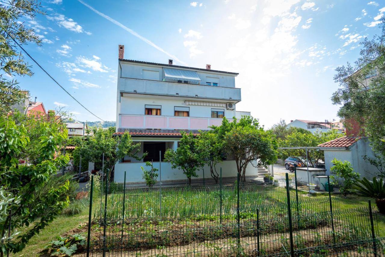 Apartmani Centar Palit Exterior photo