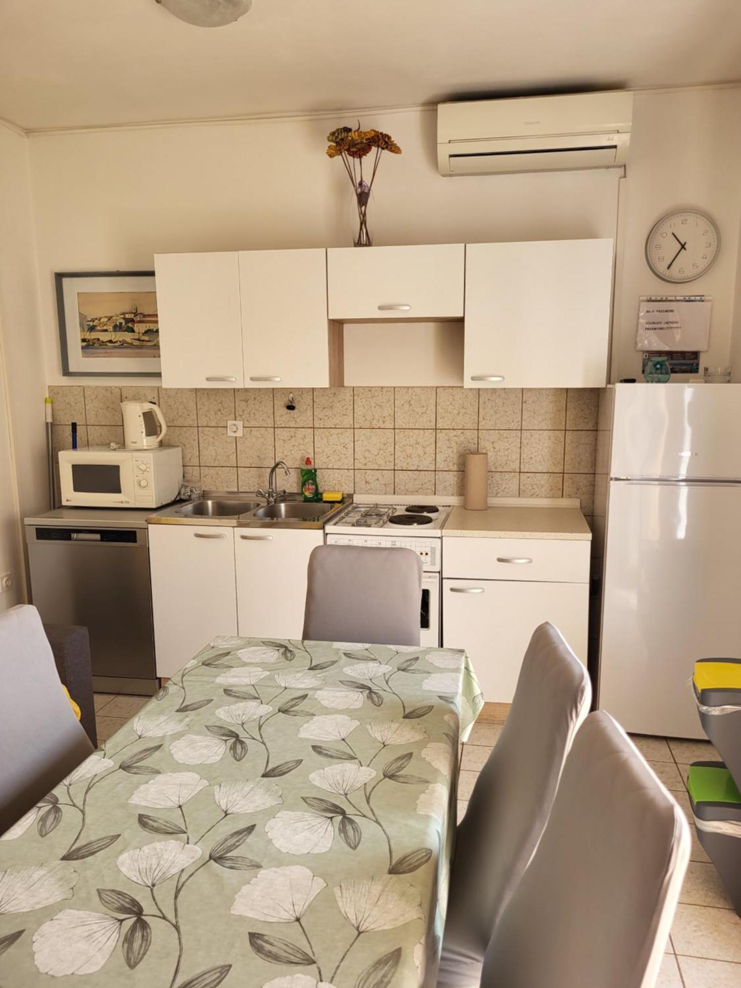Apartmani Centar Palit Exterior photo