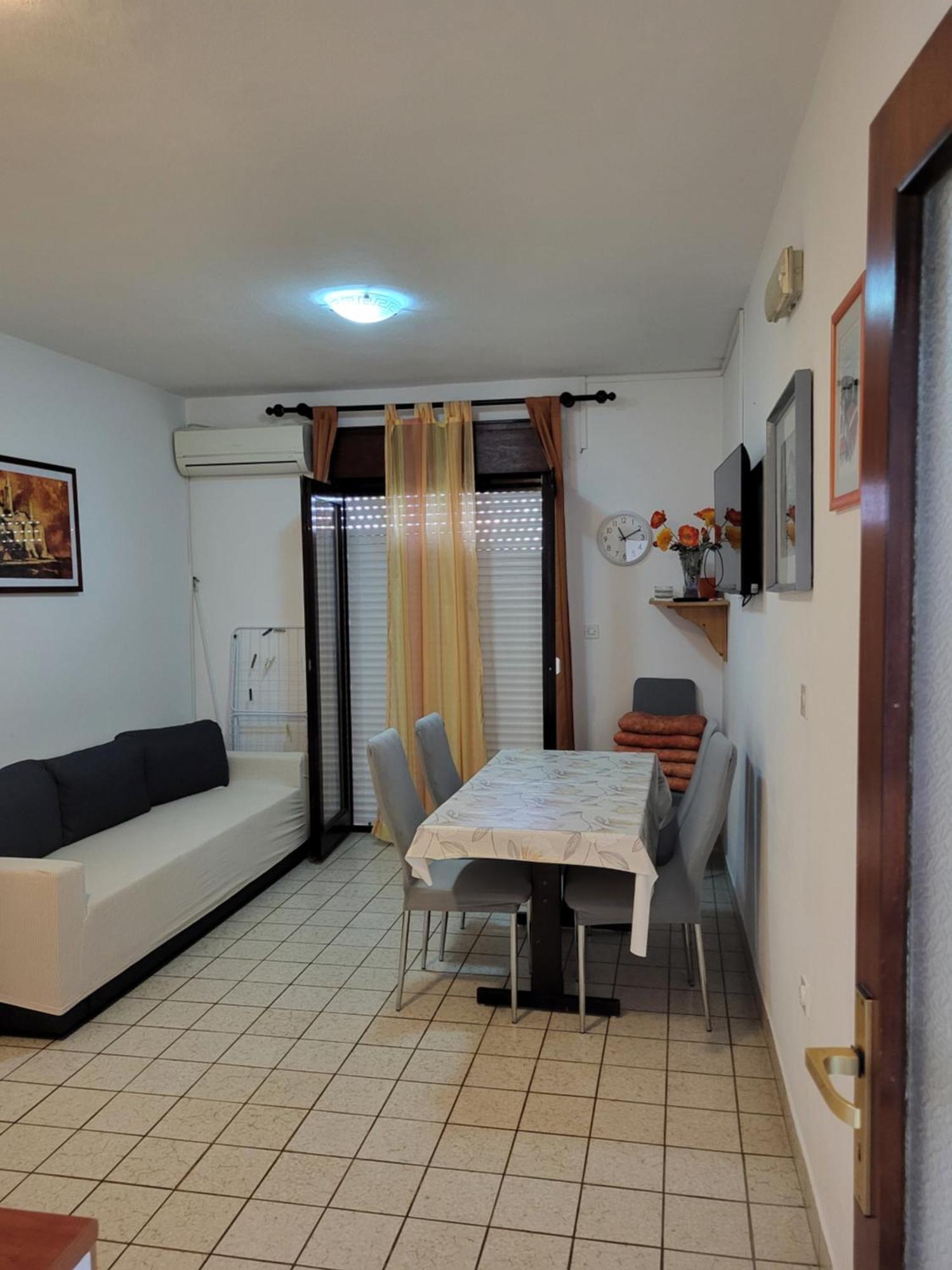 Apartmani Centar Palit Exterior photo
